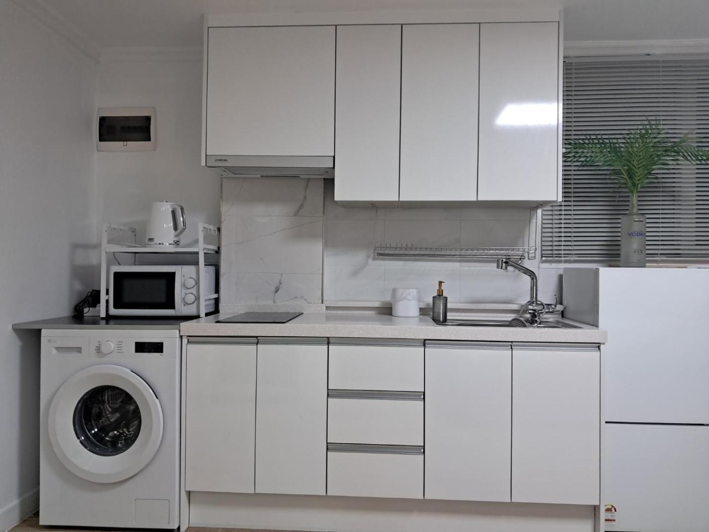 Mapo Yongsan One House Apartment *